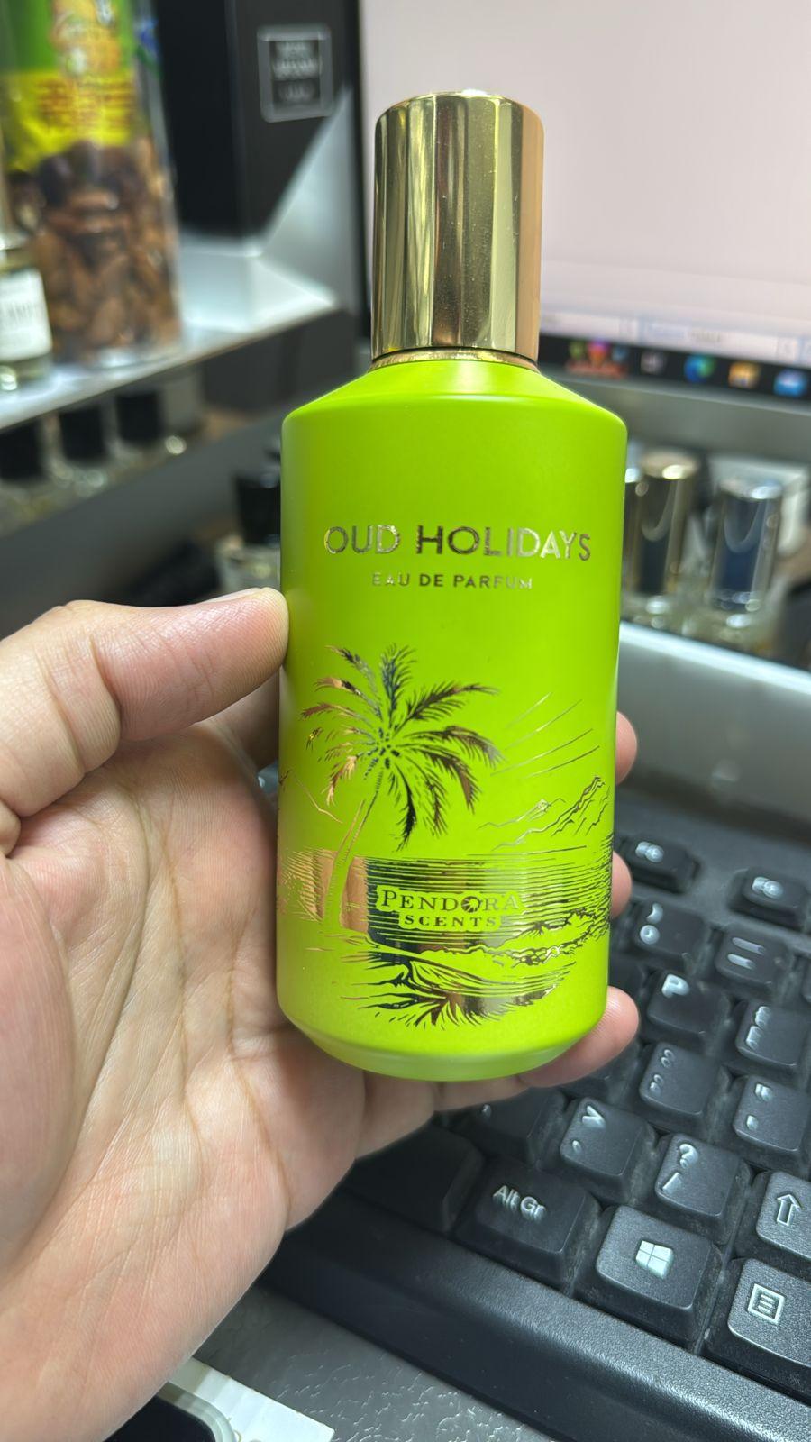 Oud Holidays Pendora Scents